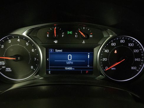 Used 2023 GMC Terrain SLE w/ Driver Convenience Package image 31