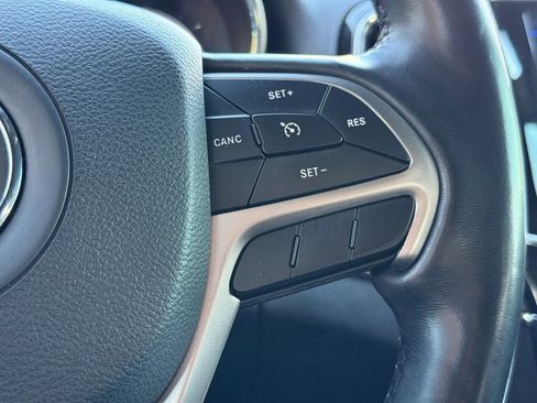 Used 2021 Jeep Grand Cherokee Limited w/ Trailer Tow Group IV image 22