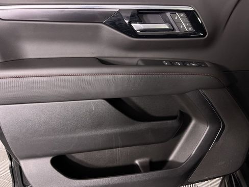 Used 2025 Chevrolet Suburban RST w/ Sun And Tow Package image 25