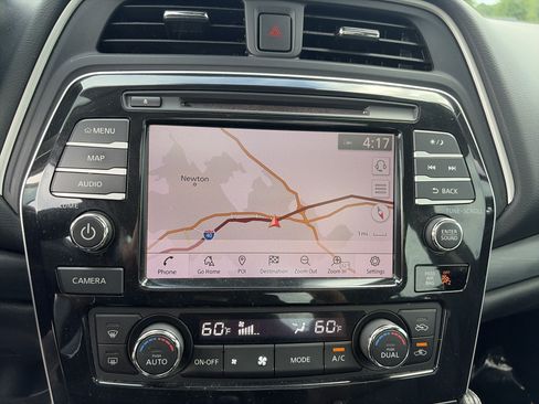 Used 2019 Nissan Maxima Platinum FWD image 24