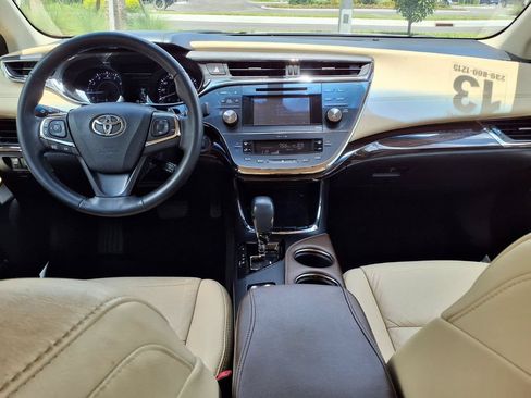 Used 2013 Toyota Avalon XLE Touring FWD image 17