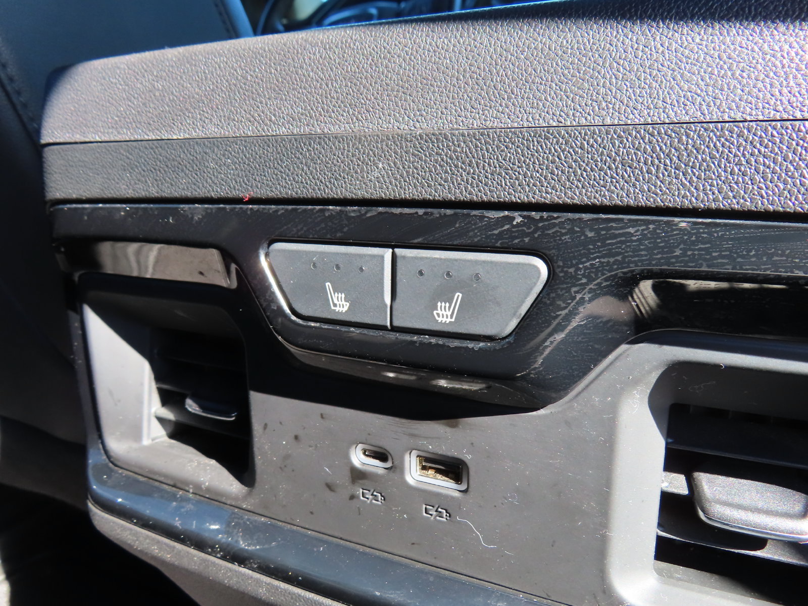 Used 2024 GMC Sierra 2500 AT4 w/ AT4 Premium Plus Package AWD/4WD image 41
