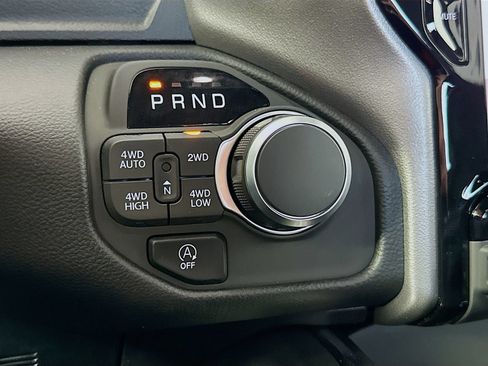 New 2026 RAM 1500 Big Horn AWD/4WD image 17