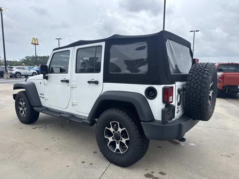 Used 2018 Jeep Wrangler Unlimited Sport S AWD/4WD image 5