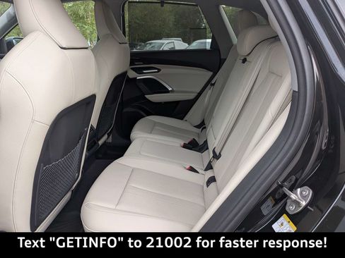 Certified 2025 Audi Q5 Premium Plus w/ Premium Plus AWD/4WD image 19