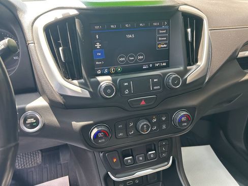 Used 2021 GMC Terrain SLT w/ Infotainment Package II AWD/4WD image 9