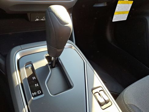 Used 2025 Subaru Crosstrek 2.5i Premium AWD/4WD image 10