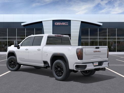 New 2025 GMC Sierra 3500 Denali Ultimate image 3