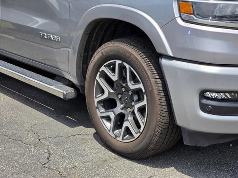 Used 2025 RAM 1500 Laramie w/ Sport Appearance Package AWD/4WD image 17