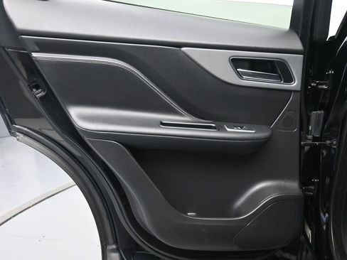 Used 2020 Jaguar F-PACE S image 20