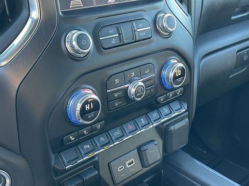 Used 2020 GMC Sierra 1500 AT4 w/ AT4 Premium Package image 16