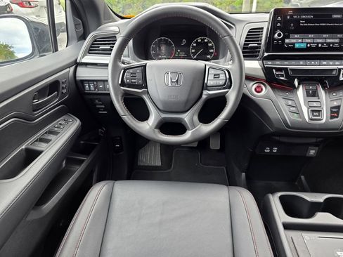 Used 2025 Honda Odyssey Sport-L image 13