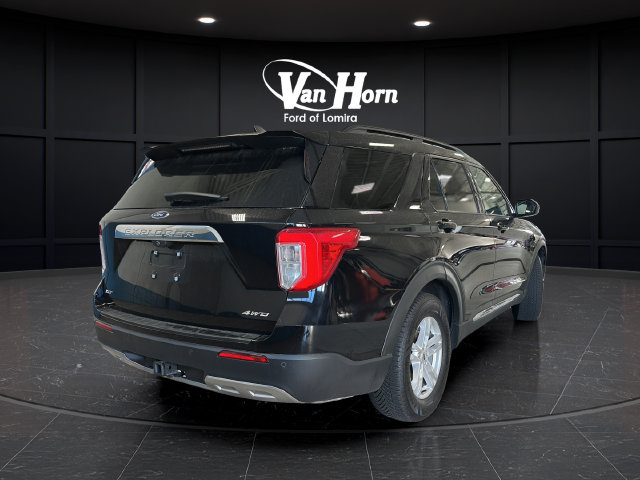 Used 2021 Ford Explorer XLT w/ Equipment Group 202A AWD/4WD image 7