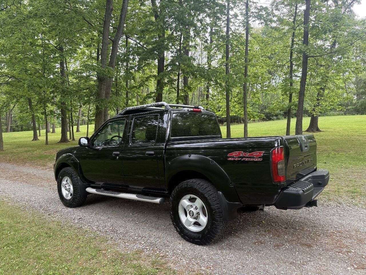 Used 2002 Nissan Frontier SE AWD/4WD image 17