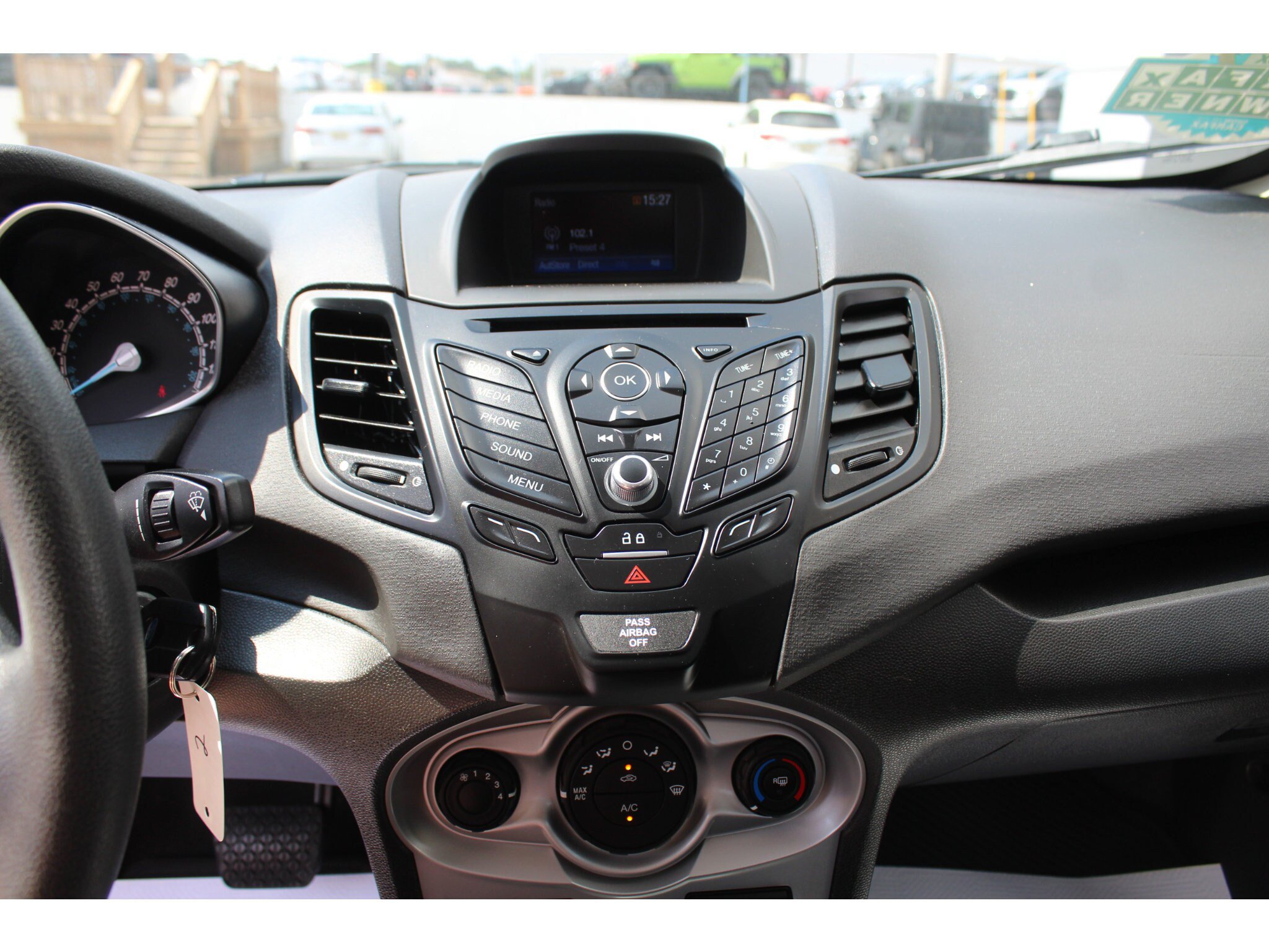 Used 2019 Ford Fiesta SE FWD image 11