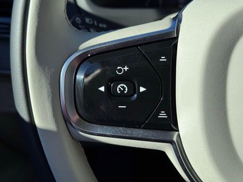 Used 2024 Volvo XC90 B6 Ultimate image 34