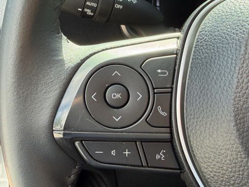 Used 2025 Toyota Corolla Cross AWD Hybrid w/ Convenience Package image 27