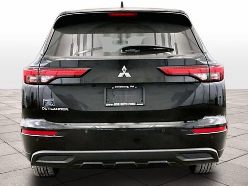 Used 2022 Mitsubishi Outlander ES AWD/4WD image 5