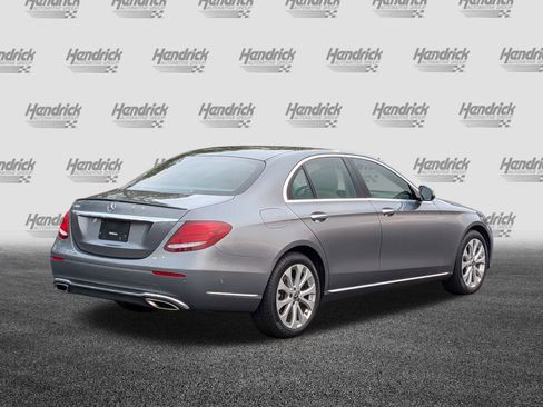 Used 2018 Mercedes-Benz E 300 image 9