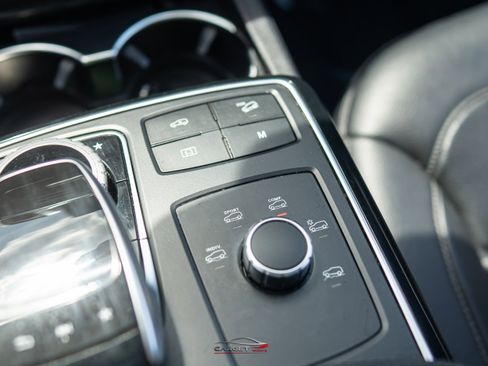Used 2018 Mercedes-Benz GLS 450 4MATIC w/ Premium Package image 35