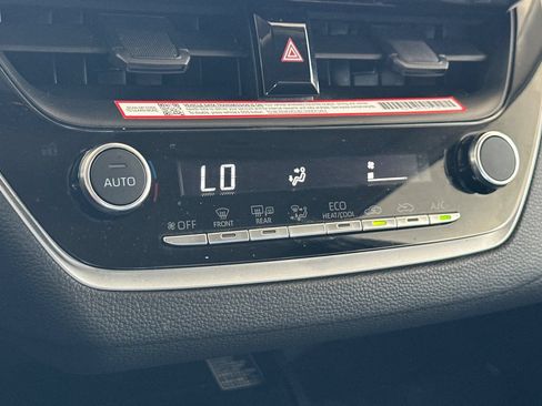 Used 2026 Toyota Corolla LE w/ LE Premium Package FWD image 17