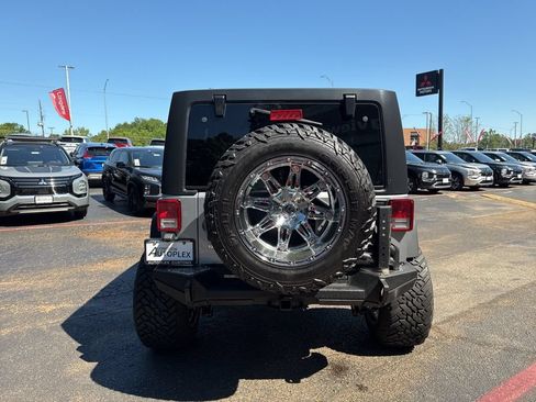 Used 2016 Jeep Wrangler Unlimited Sport w/ Quick Order Package 24S AWD/4WD image 8