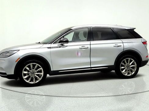Used 2021 Lincoln Corsair FWD w/ Premium Package image 8