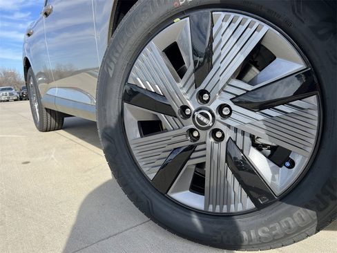 New 2026 Nissan Murano SL image 8