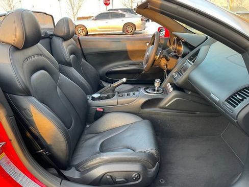 Used 2014 Audi R8 V10 w/ Full Leather Package image 28