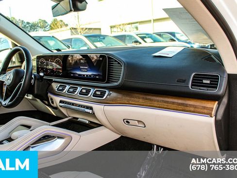 Used 2024 Mercedes-Benz GLS 450 GLS 450 image 28