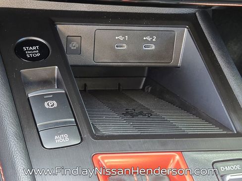 Used 2025 Nissan Kicks SR AWD/4WD image 28