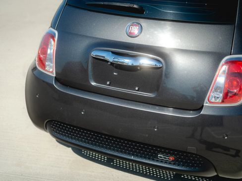 Used 2015 FIAT 500 e FWD image 13