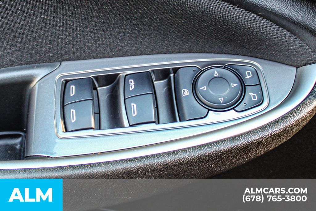 Used 2025 Chevrolet Malibu LT FWD image 37