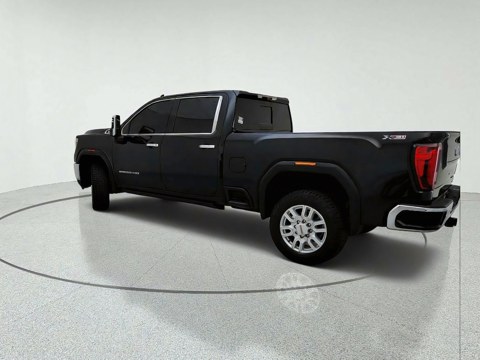 Used 2021 GMC Sierra 2500 SLT w/ SLT Preferred Package AWD/4WD image 12