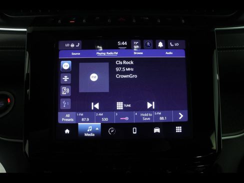 Used 2025 Jeep Grand Cherokee Altitude AWD/4WD image 15