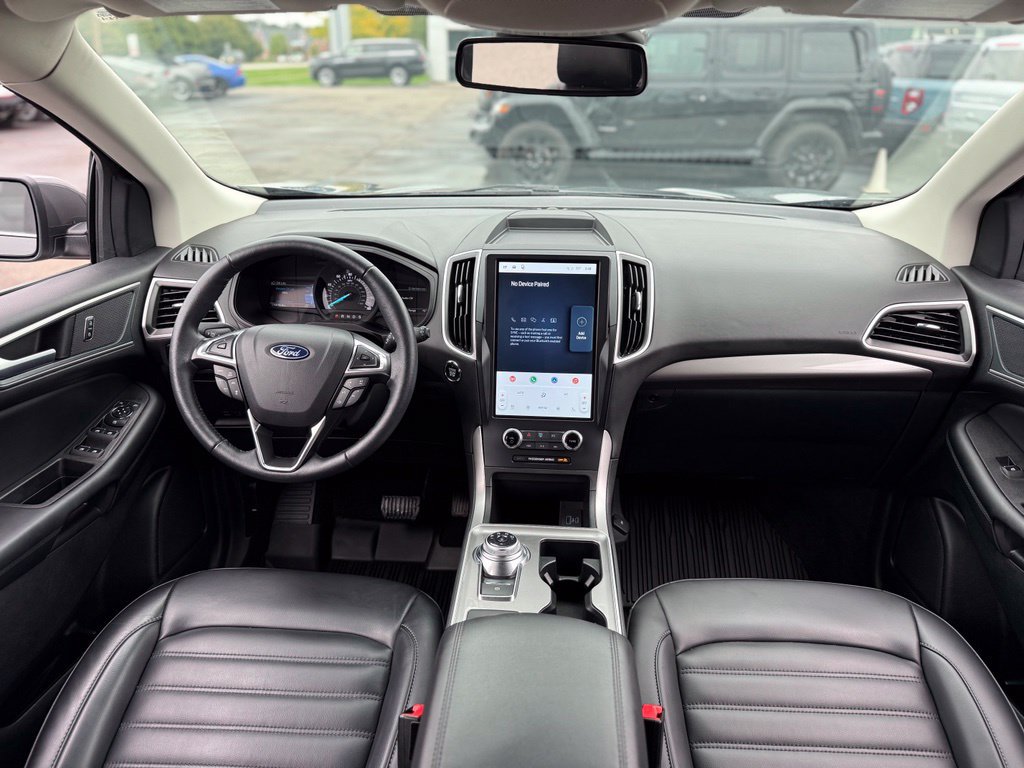 Used 2024 Ford Edge SEL w/ Convenience Package AWD/4WD image 2