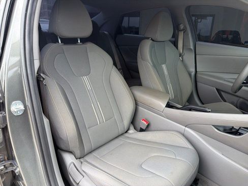 Used 2024 Hyundai Elantra SEL FWD image 25