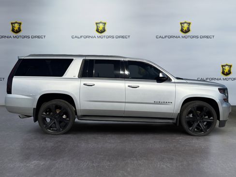 Used 2018 Chevrolet Suburban LT image 6