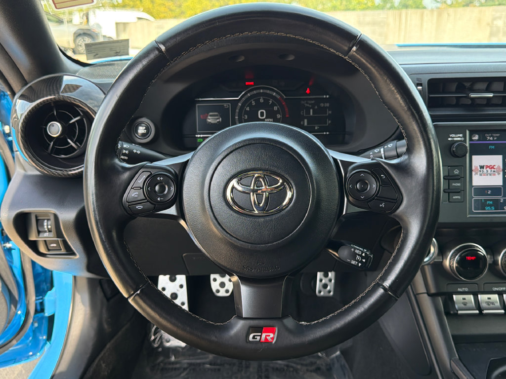 Used 2023 Toyota GR86 Premium w/ ALL Weather Mat Package (TMS) RWD image 18