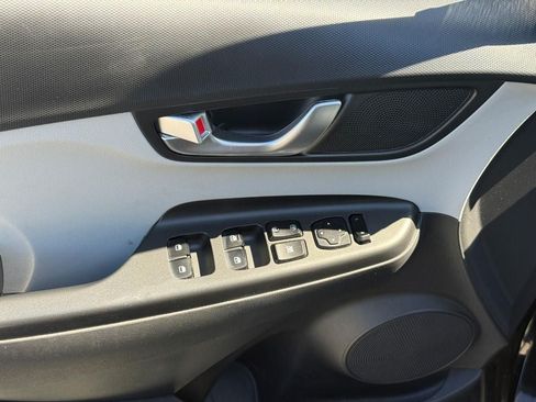 Used 2023 Hyundai Kona SEL w/ Convenience Package FWD image 16
