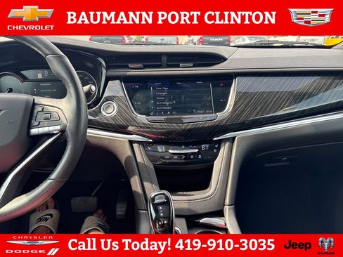 Used 2020 Cadillac XT6 Premium Luxury FWD image 17