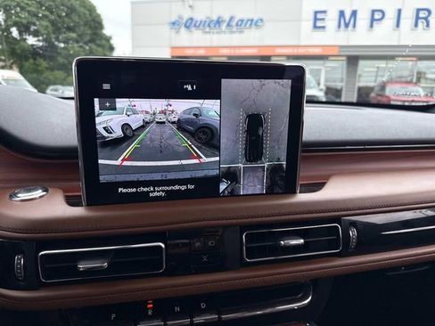 Used 2023 Lincoln Aviator Reserve w/ Equipment Group 201A image 29