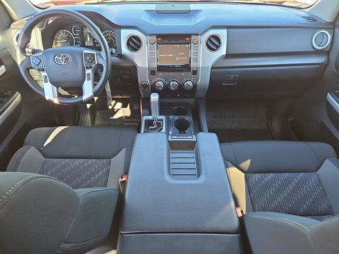 Used 2018 Toyota Tundra SR5 image 17