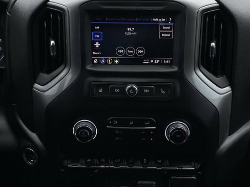 Used 2023 Chevrolet Silverado 1500 Custom image 17