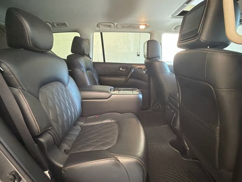 Used 2023 Nissan Armada Platinum w/ Captain's Chairs Package RWD image 40