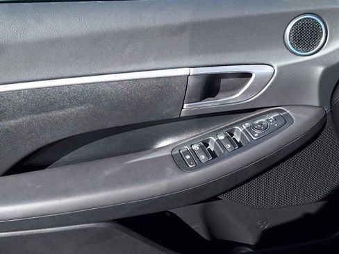 Used 2023 Hyundai Sonata SE image 9