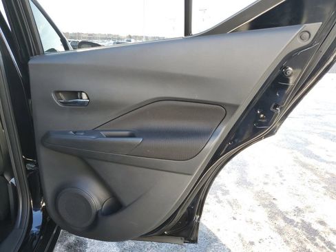 Used 2022 Nissan Kicks SV image 34