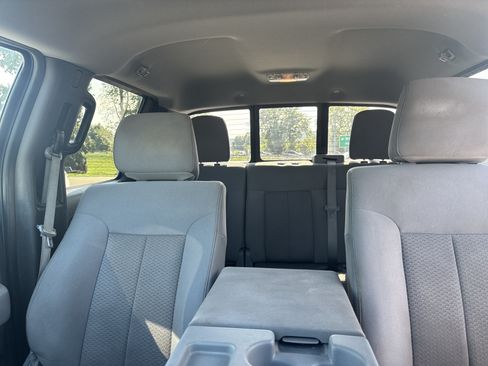 Used 2011 Ford F150 XLT w/ XLT Chrome Pkg AWD/4WD image 9