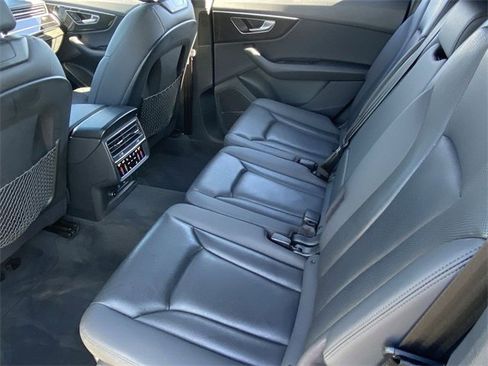 Used 2021 Audi Q7 2.0T Premium Plus w/ Executive Package image 17