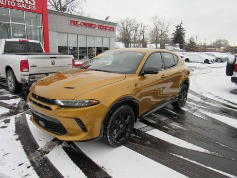 Used 2024 Dodge Hornet R/T w/ R/T Blacktop Package image 1